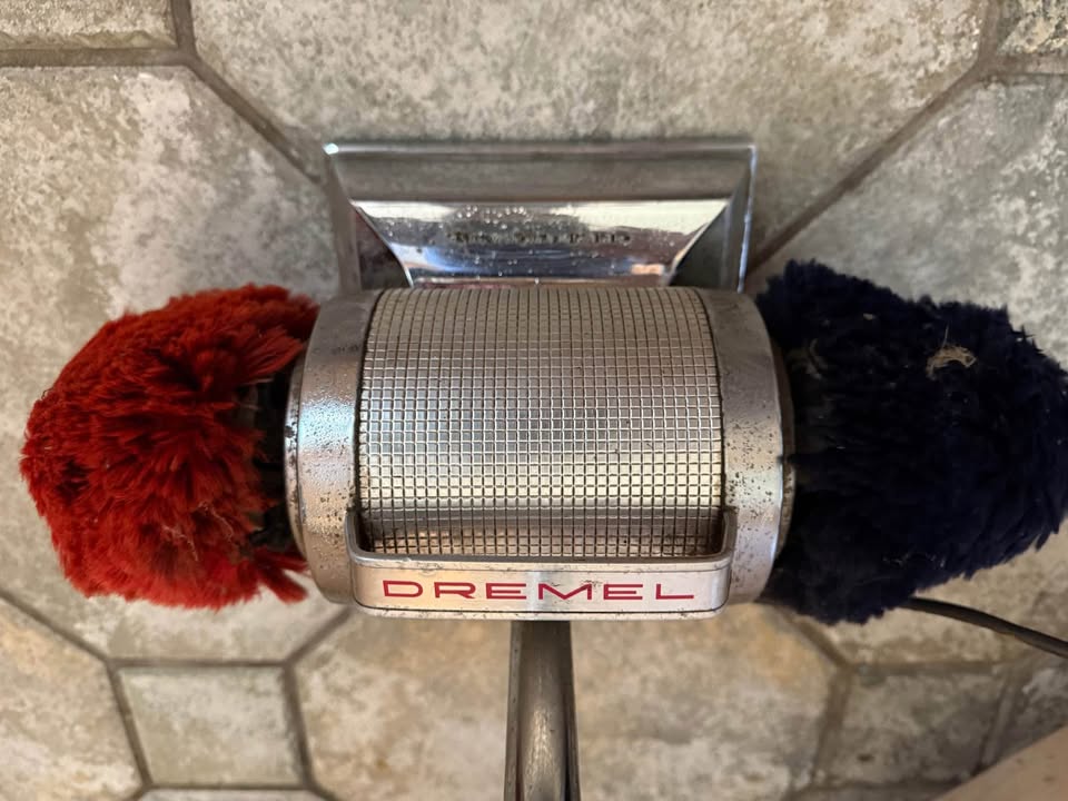 Vintage Dremel Shoe Polisher - photo 4