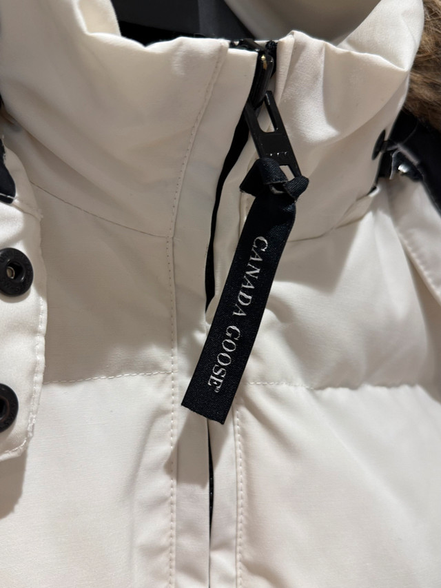 Canada Goose Ladies Jacket - photo 5