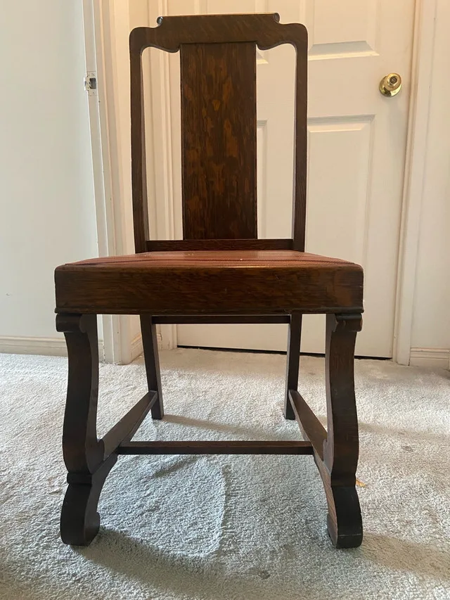 4 Antique Chairs image indicator(2)