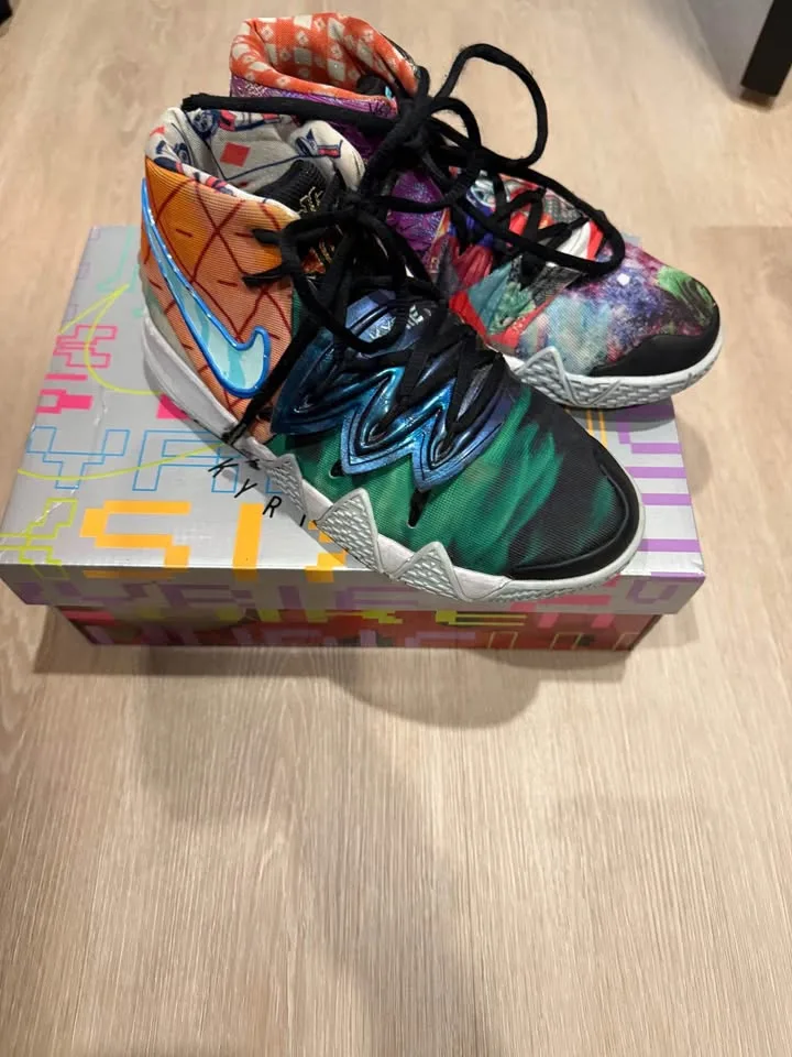 Nike Kyrie 5 “What The” size 4.5 image indicator(2)