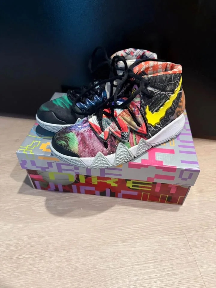 Nike Kyrie 5 “What The” size 4.5 image indicator(5)