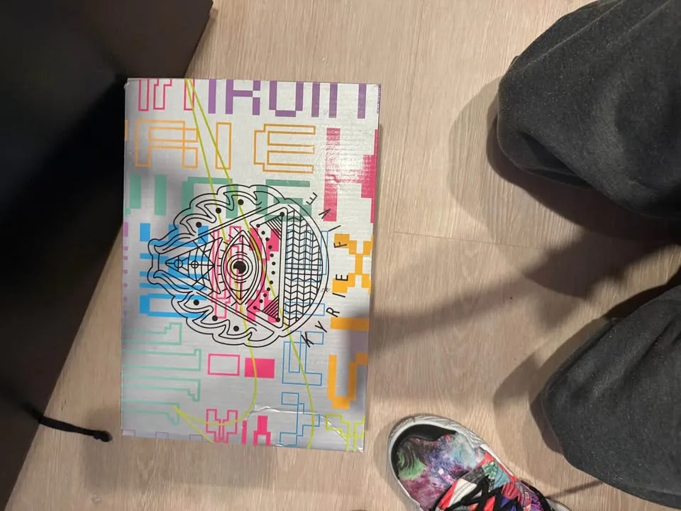 Nike Kyrie 5 “What The” size 4.5 image indicator(8)
