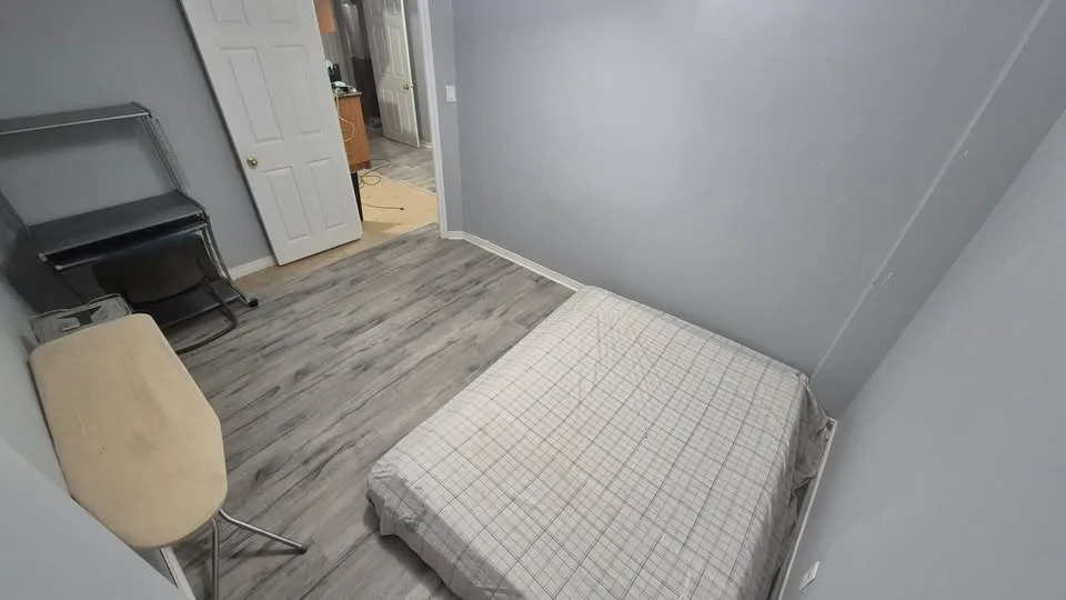 2 Beds 1 Bath Apartment image indicator(3)