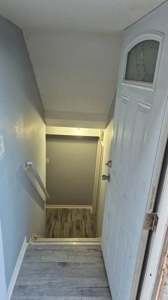 2 Beds 1 Bath Apartment image indicator(8)