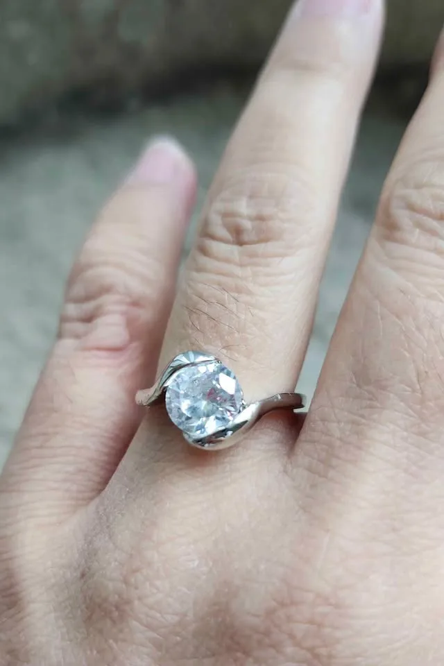 Beautiful size 6 rings, for engagement, gift,parties,office image indicator(4)