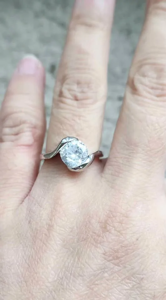 Beautiful size 6 rings, for engagement, gift,parties,office image indicator(5)