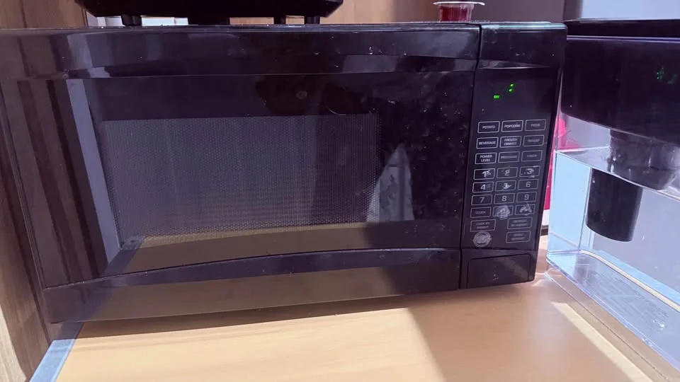 Microwave and Air fryer for sale image indicator(2)