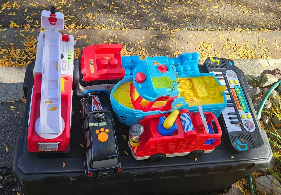 TOYS TOYS TOYS image indicator(4)