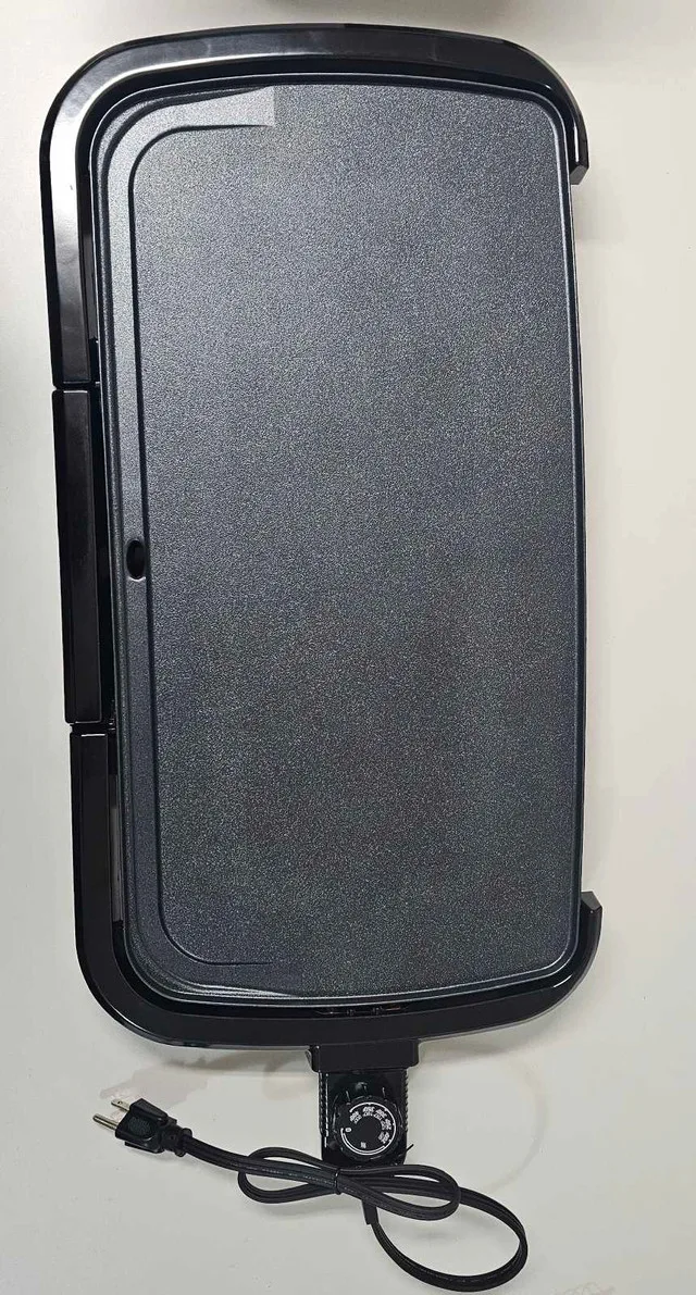 Black + Decker Family Sized Electric Griddle thumbnail