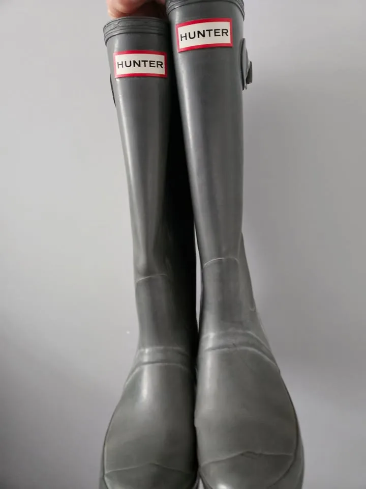 Hunter Rain Boots (Size 7) image indicator(2)