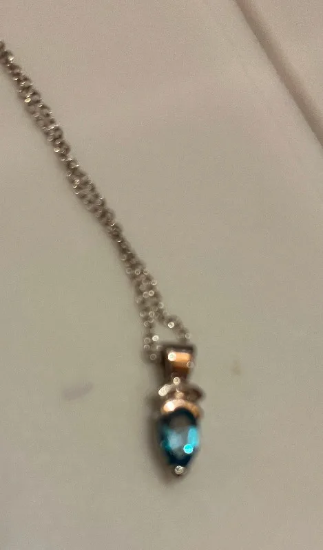 Light Blue Gemstone Teardrop Pendant Silver Necklace Chain image indicator(5)