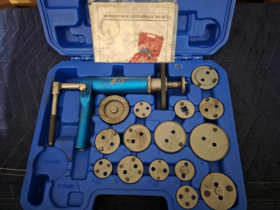 Air powered brake caliper wind back tool set image indicator(3)