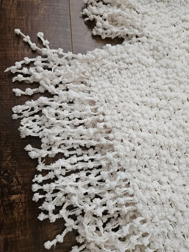 Blanket/Throw - Offwhite image indicator(2)