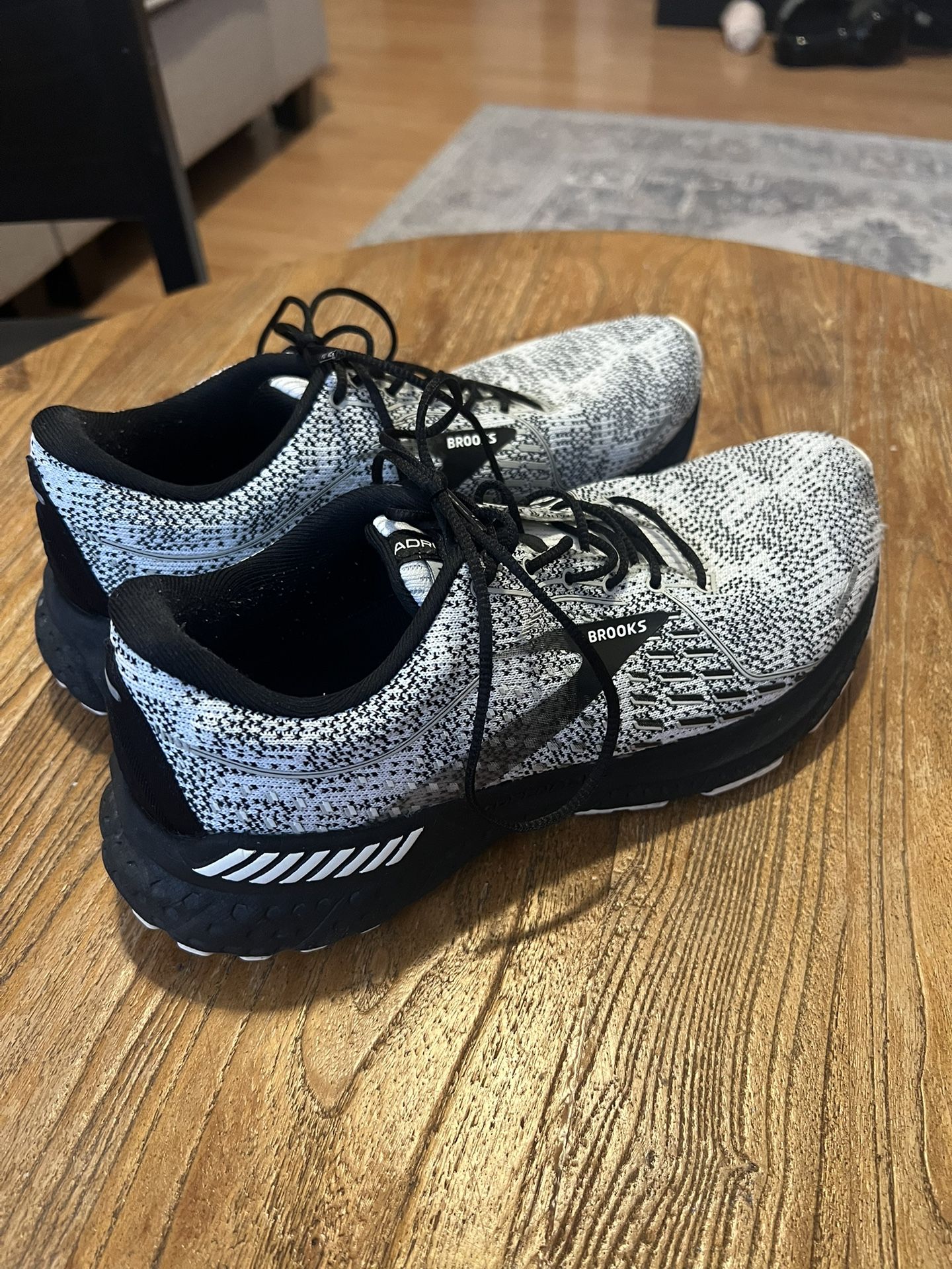 Brooks adrenaline 21 Size 8.5