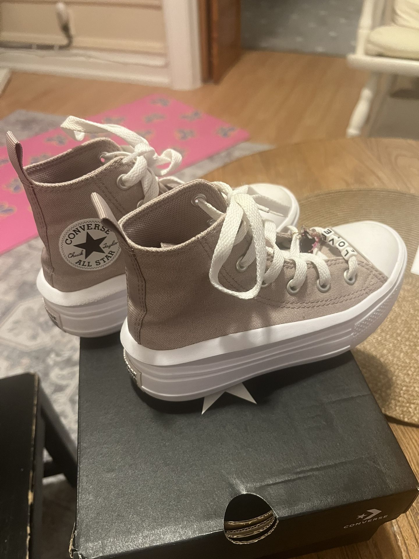Converse - photo 3