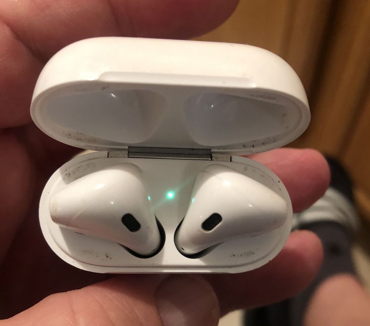 AirPod - photo 2