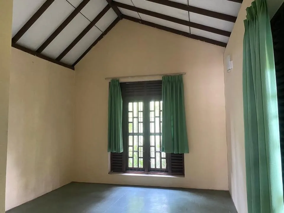 4 Beds 2 Baths House image indicator(6)