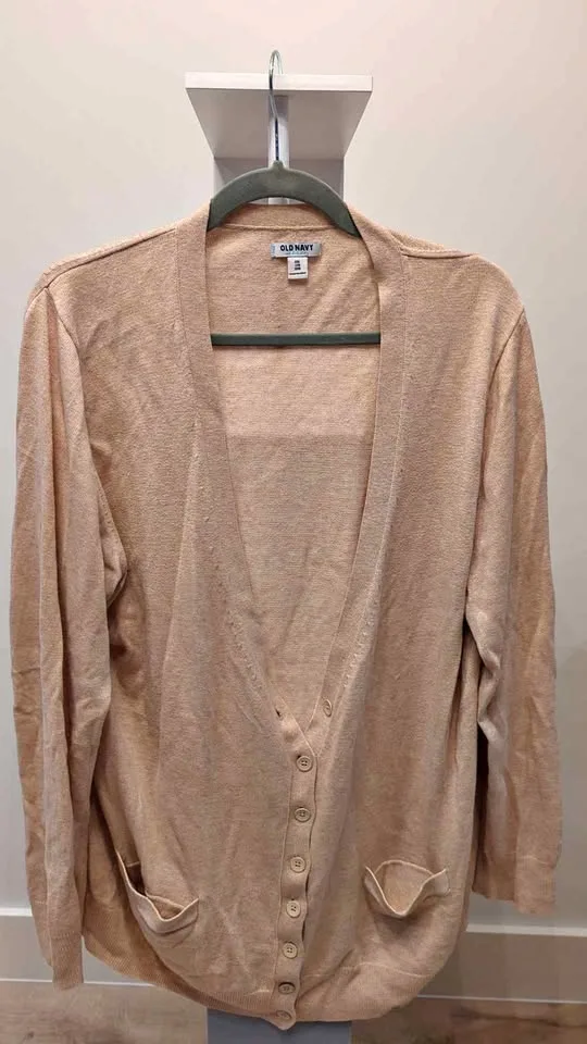Women's Cardigan thumbnail