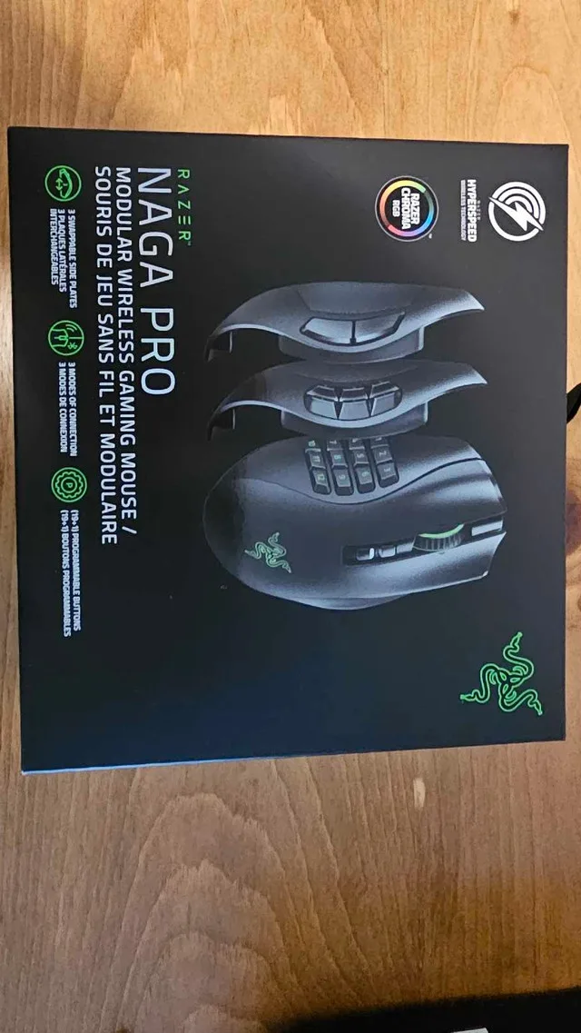 55$ Razer naga pro gen1 with charging base image indicator(3)