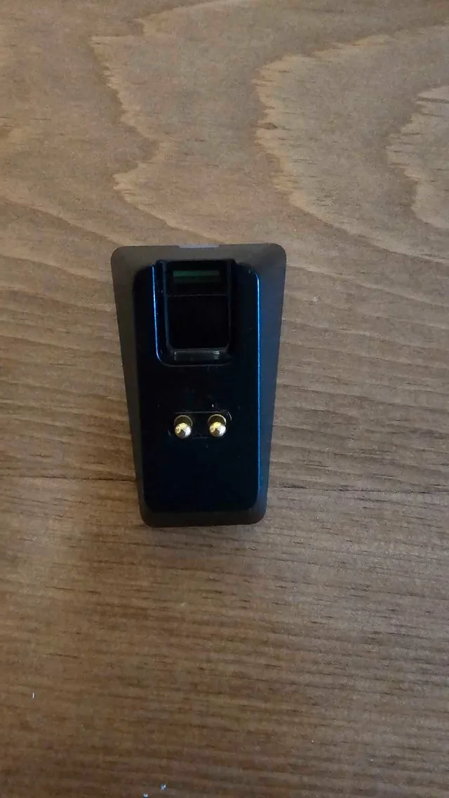 55$ Razer naga pro gen1 with charging base image indicator(4)