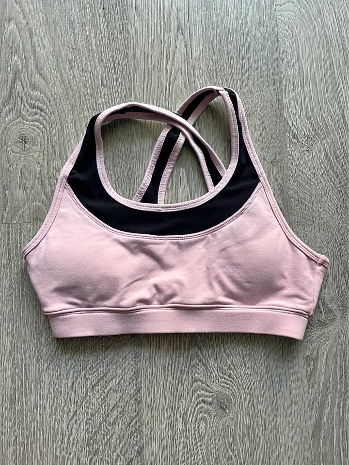 NWOT Pink Sports Bra Size Small