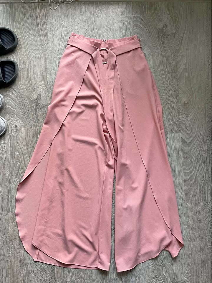 Pink Flowy Pants Size Small