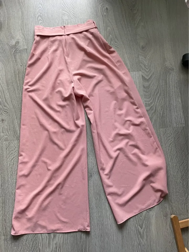 Pink Flowy Pants Size Small image indicator(4)
