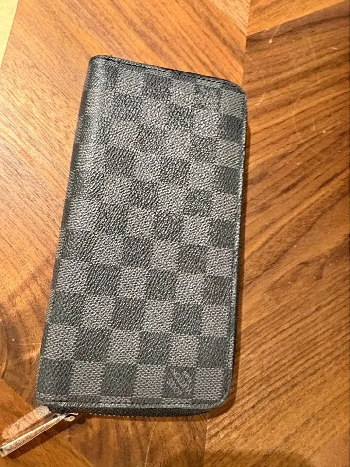 Authentic LV Purse thumbnail