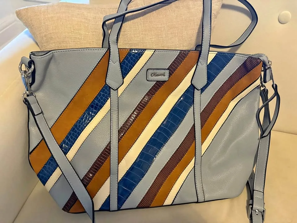 Gionni Tote Purse thumbnail