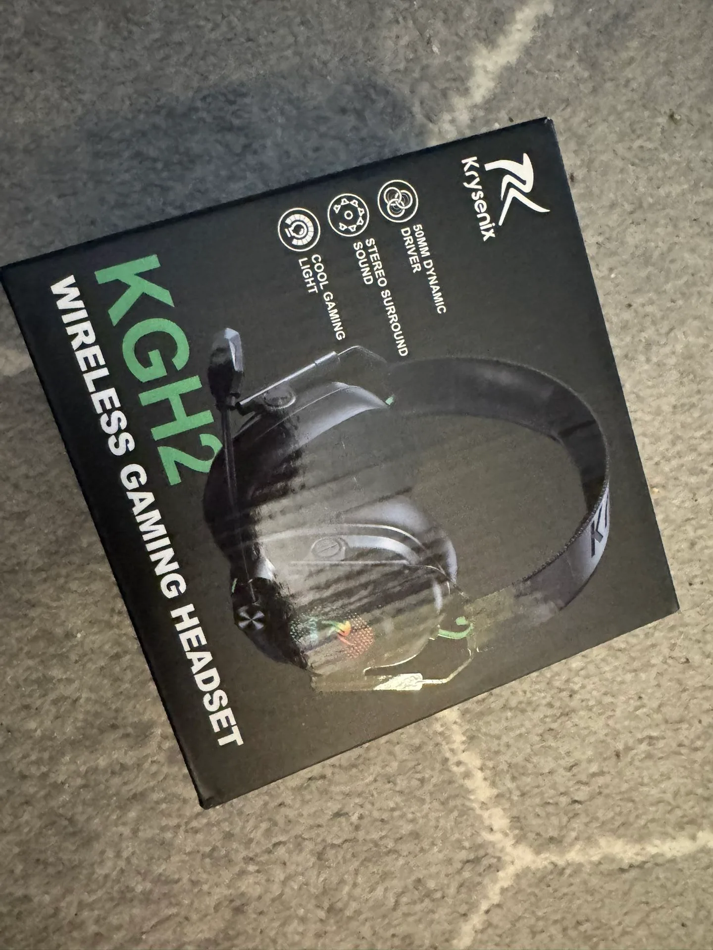 Wireless Gaming Headset with Noise Canceling Microphone image indicator(9)