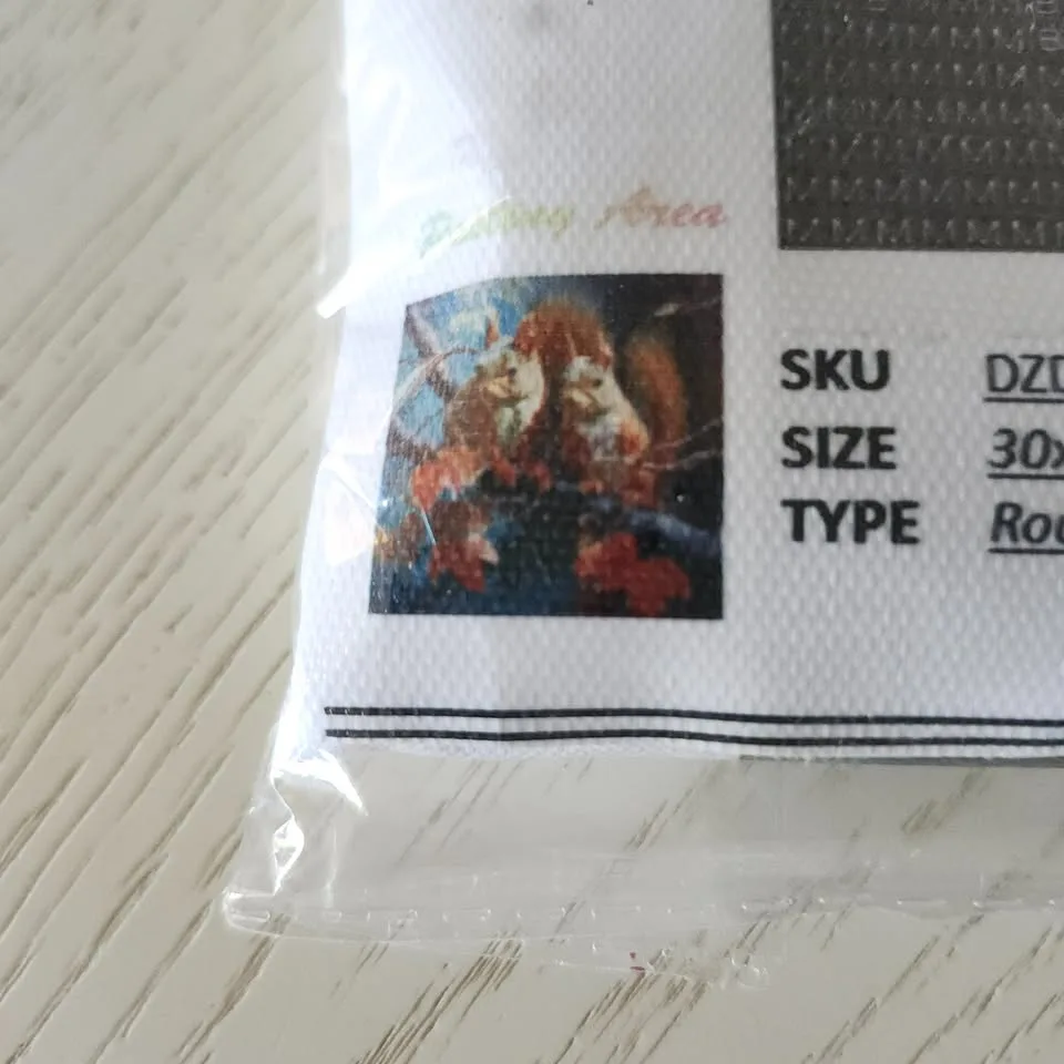 Diamond Dot Art Kits, Two Squirrels in Tree image indicator(3)