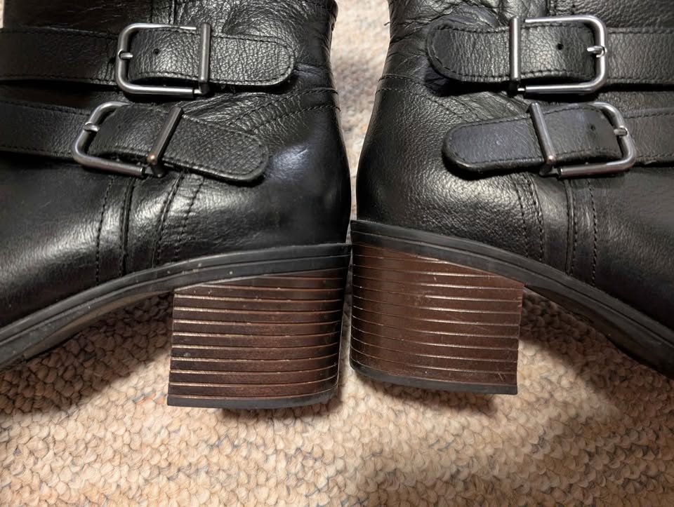 Clarks Leather Ankle Boot - photo 3