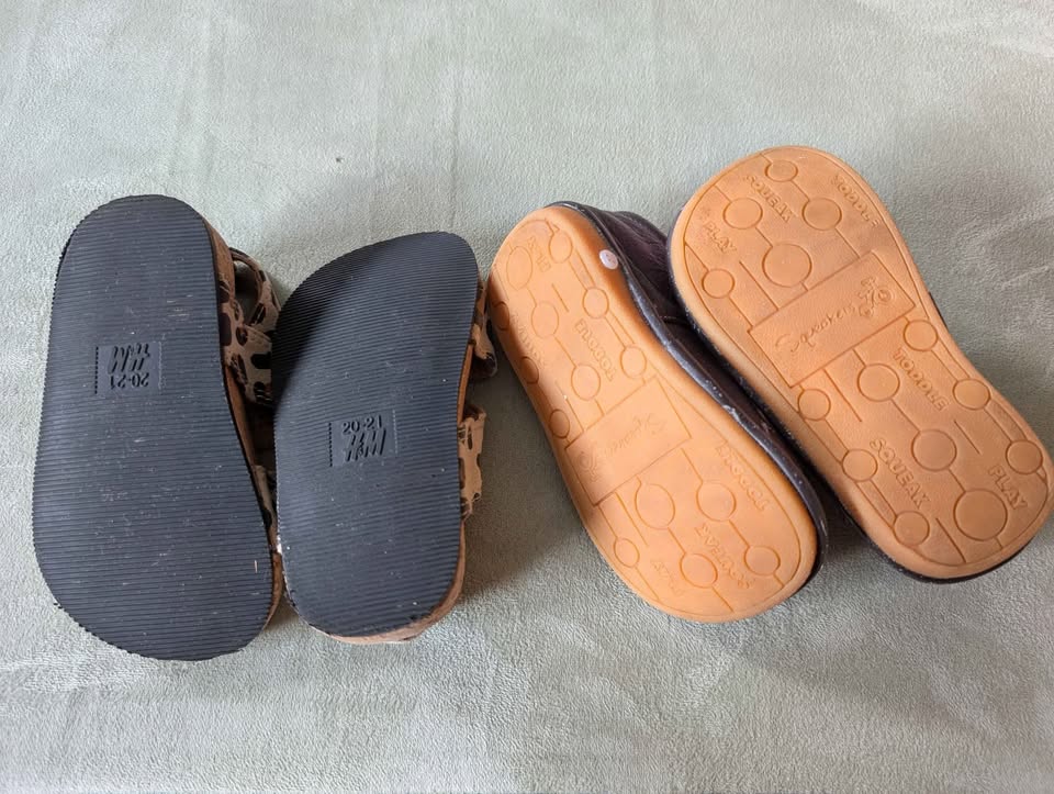 Toddler Girl H & M Sandals & Mary Jane Squeakers Shoes Size 5 - photo 2