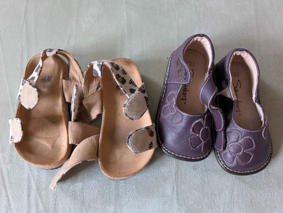 Toddler Girl H & M Sandals & Mary Jane Squeakers Shoes Size 5 - photo 3