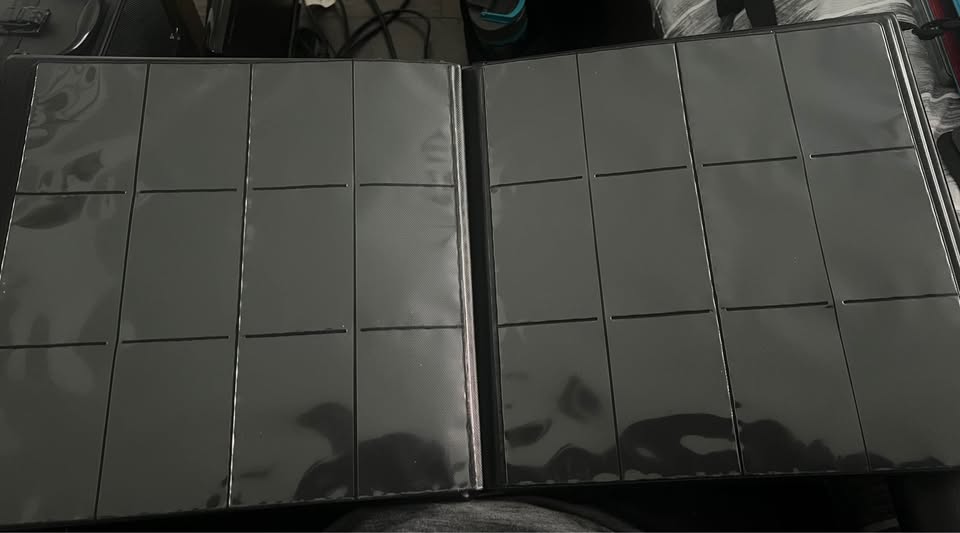 FOUR 2.0 by Decktutor binder - photo 2