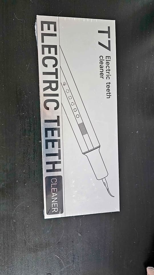 Teeth cleaning kit