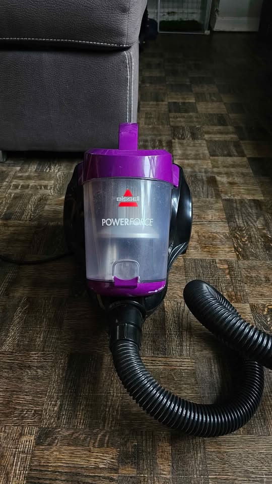 Bissel vaccum cleaner