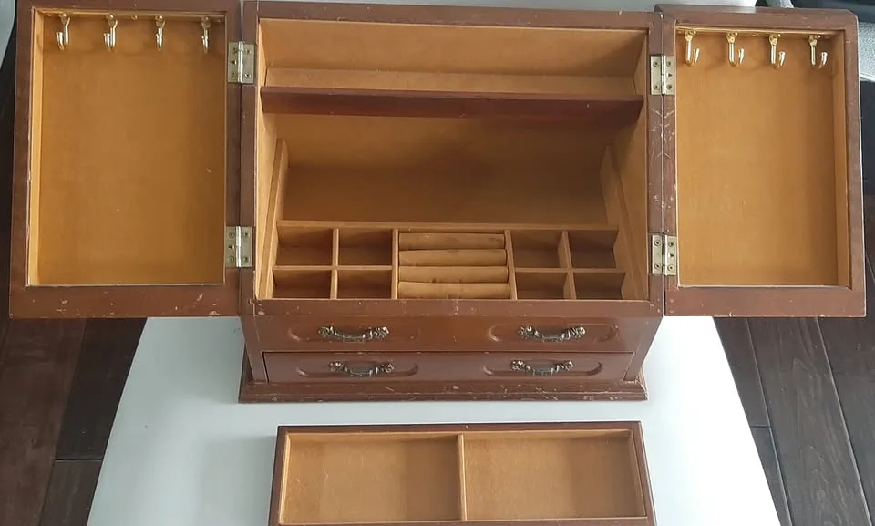 wooden musical jewelry box🥕 image indicator(4)