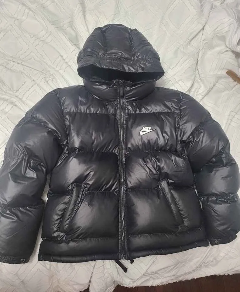 Genuine NIKE kids Jacket MOVING SALE image indicator(2)