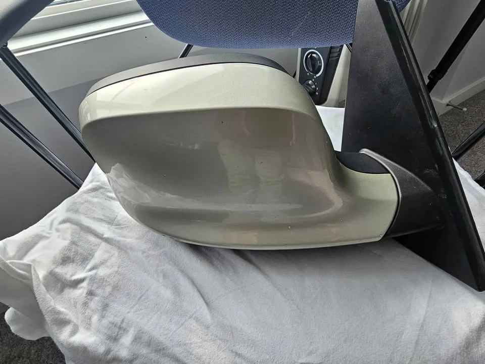 2011-2014 BMW X3 Right Power Fold Door Mirror Heated W/ Camera image indicator(3)