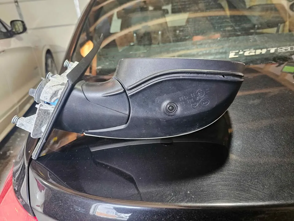 2011-2014 BMW X3 Right Power Fold Door Mirror Heated W/ Camera image indicator(8)