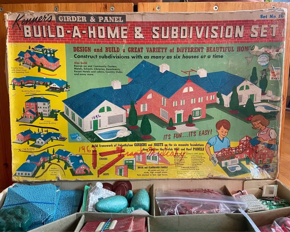 Kenner's Girder and Panel Building Set image indicator(2)