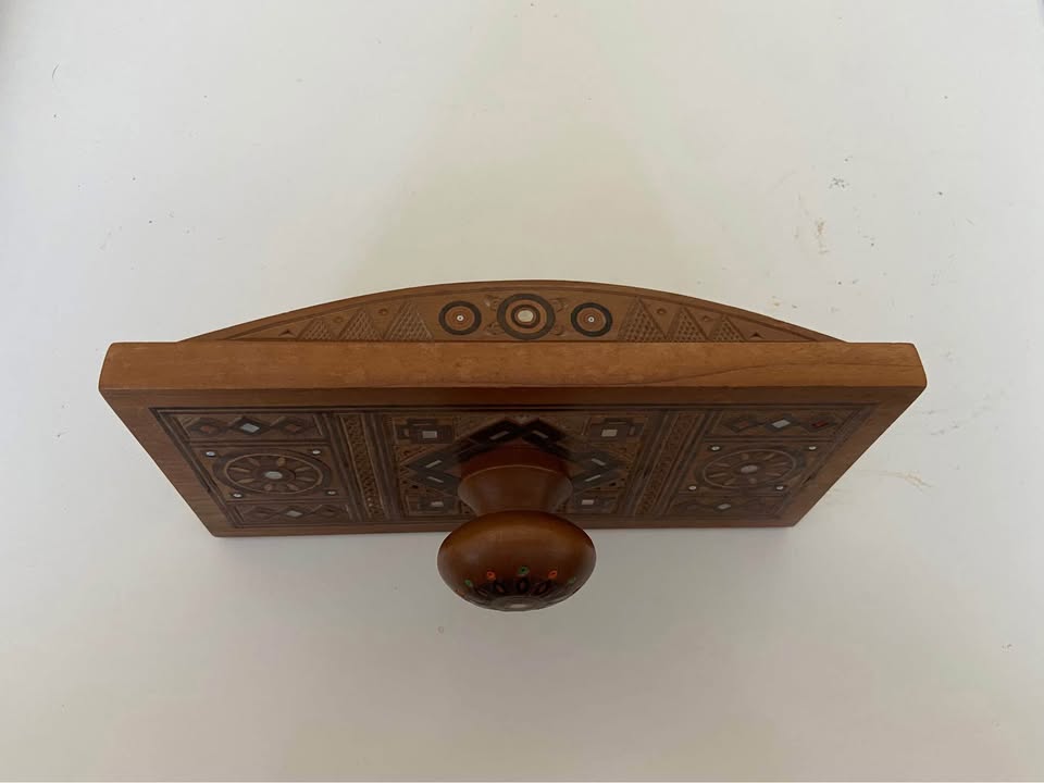 Vintage 1940s-era wooden desktop set with mother of pearl inlay - photo 5