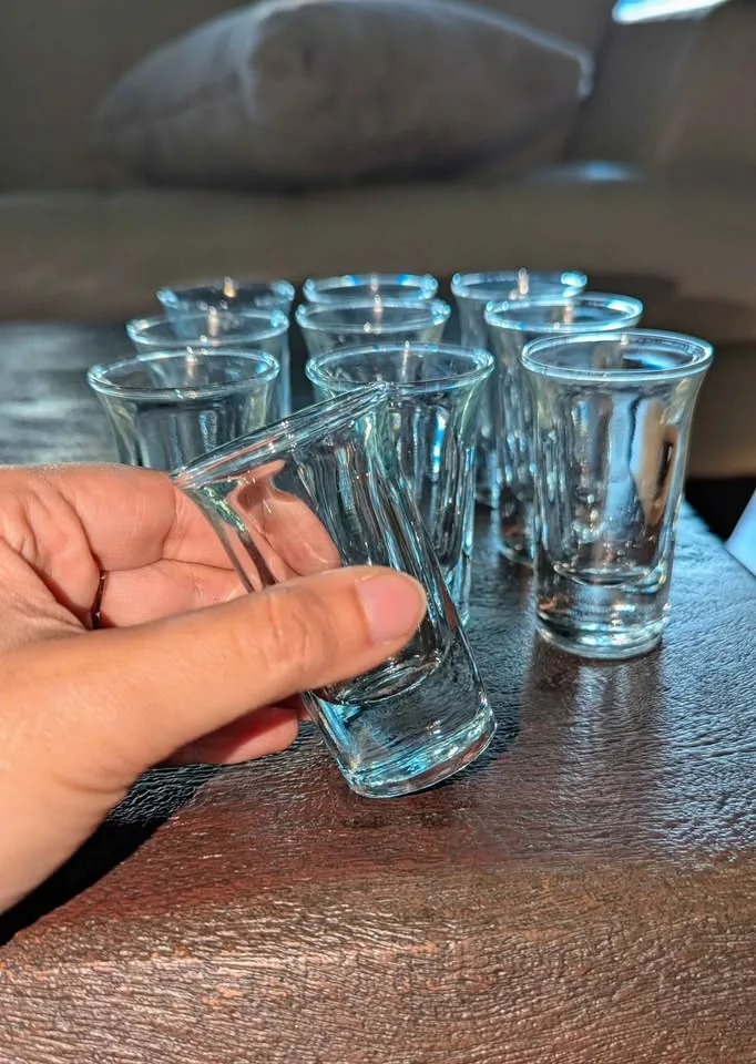 Set of 10+4 Bar Shot Glasses image indicator(4)
