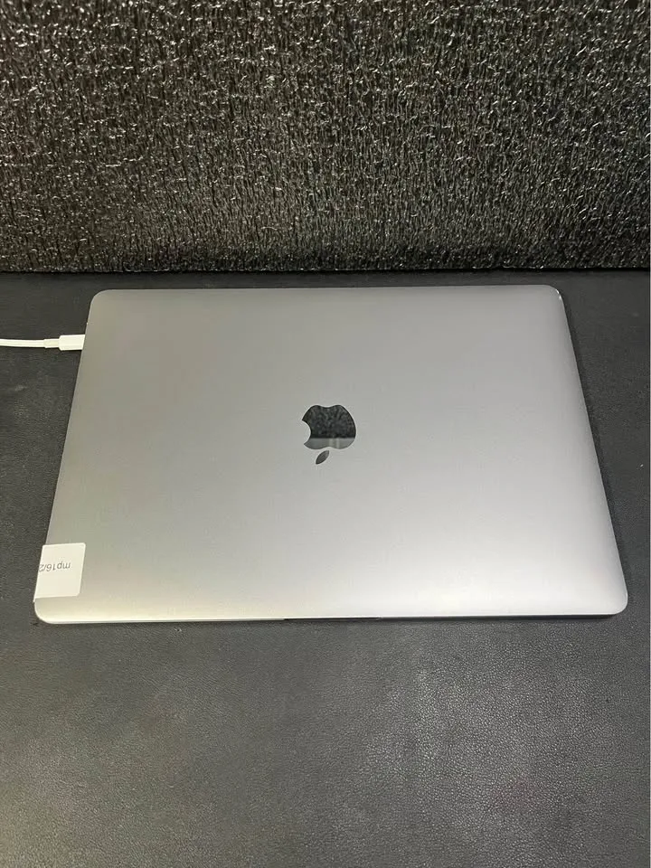 13” MacBook Pro 8GB 256SSD image indicator(4)