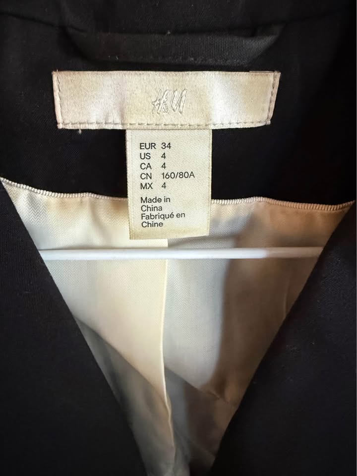 Black Blazer - Size 4 - H&M - photo 2