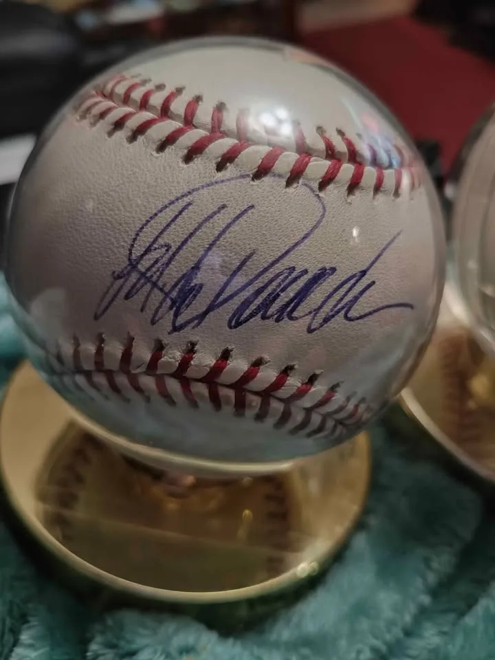 Andy Pettite and Jorge Posada autographed baseballs image indicator(3)