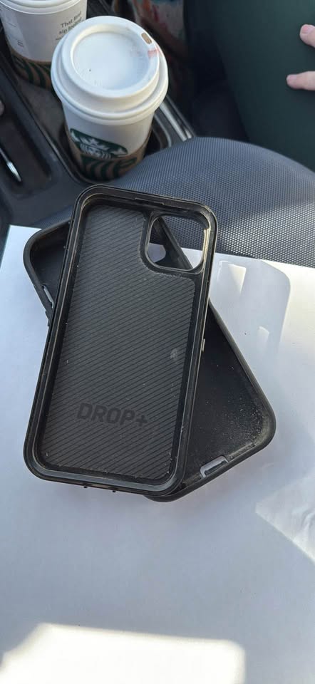 Otterbox phone case for iPhone 15plus - photo 2