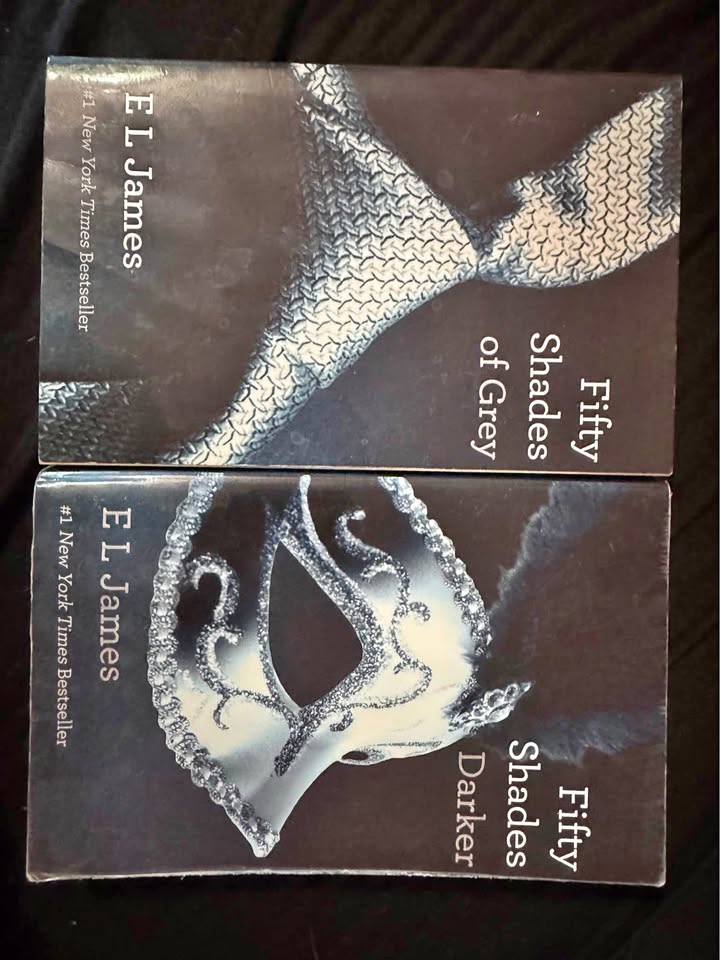 Fifty shades of grey set book 1&2
