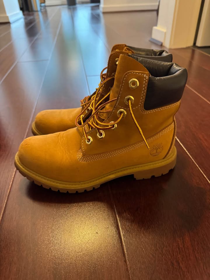 Timberland Boots Women 7.5 - photo 3